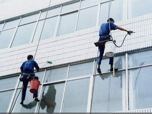 高空作業外墻清洗